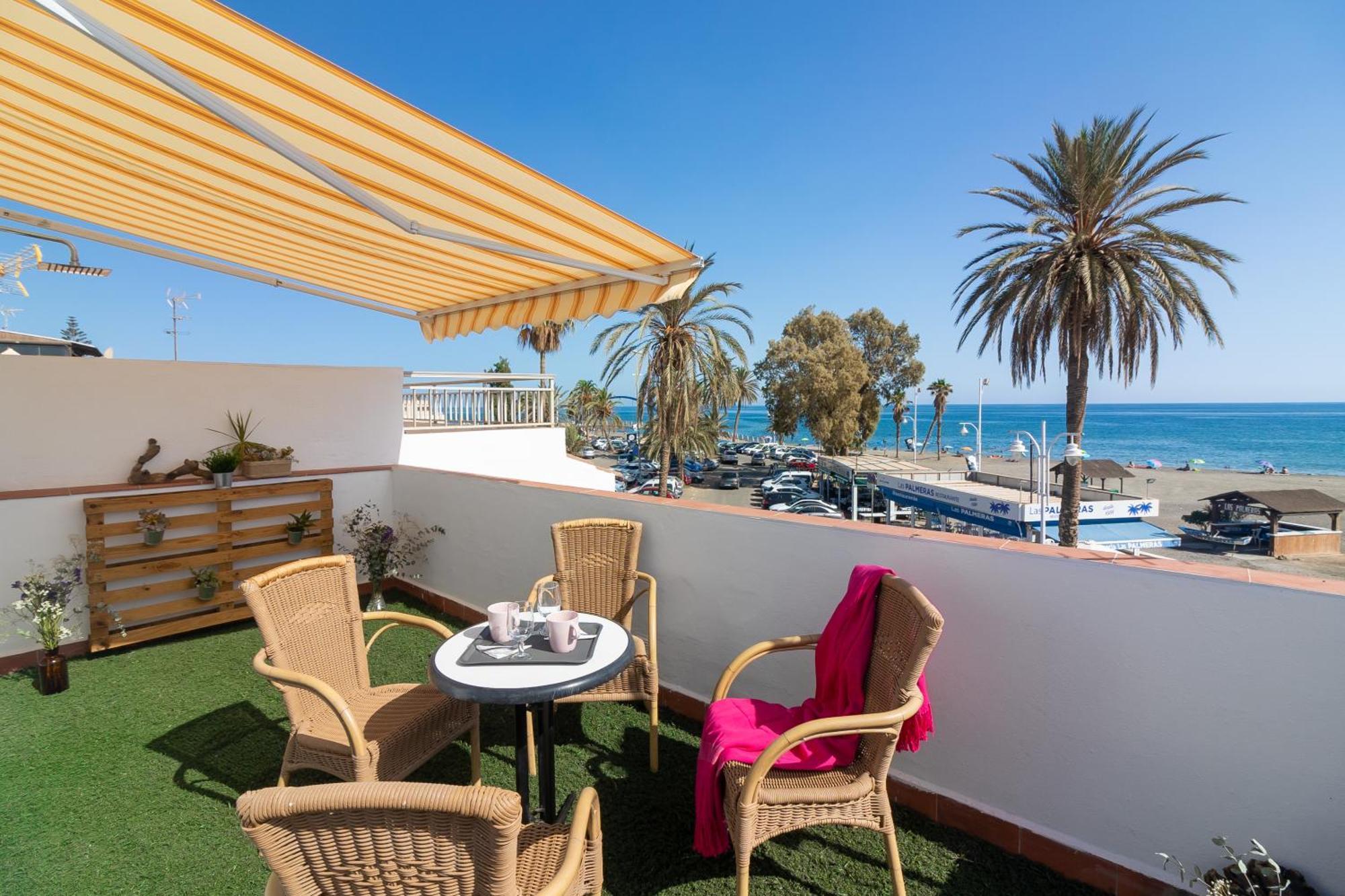 Sea & Wave Al Rolo Beach Apartment Málaga Buitenkant foto